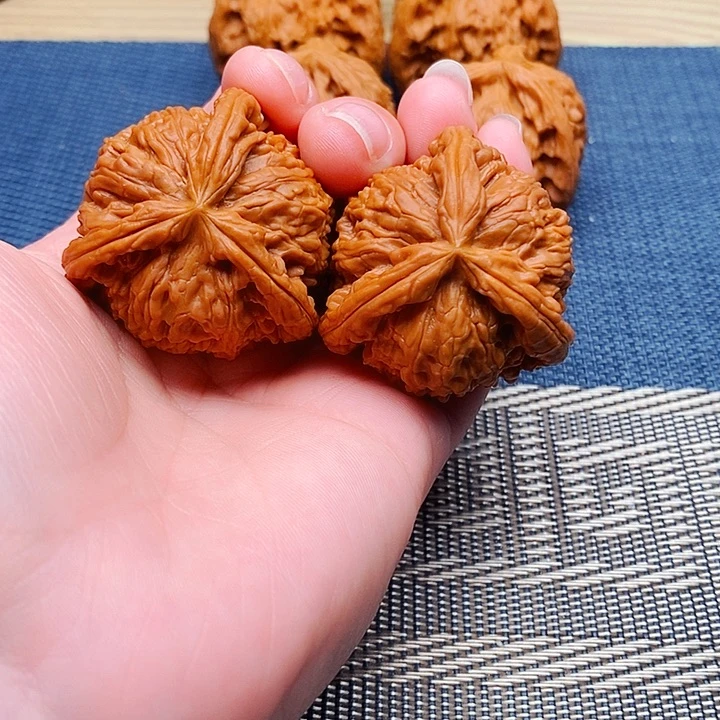 你***别文玩核桃吊坠三棱