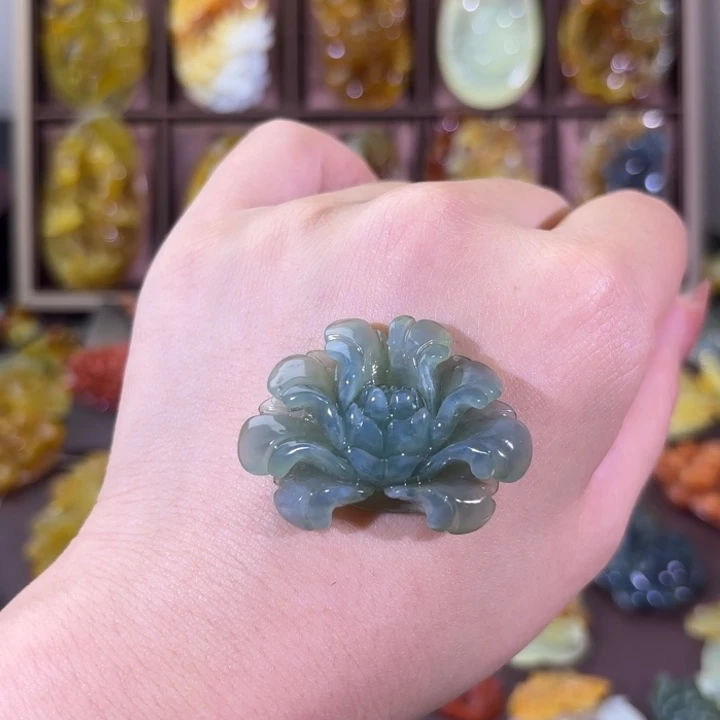 未镶嵌蛇纹石玉颈饰