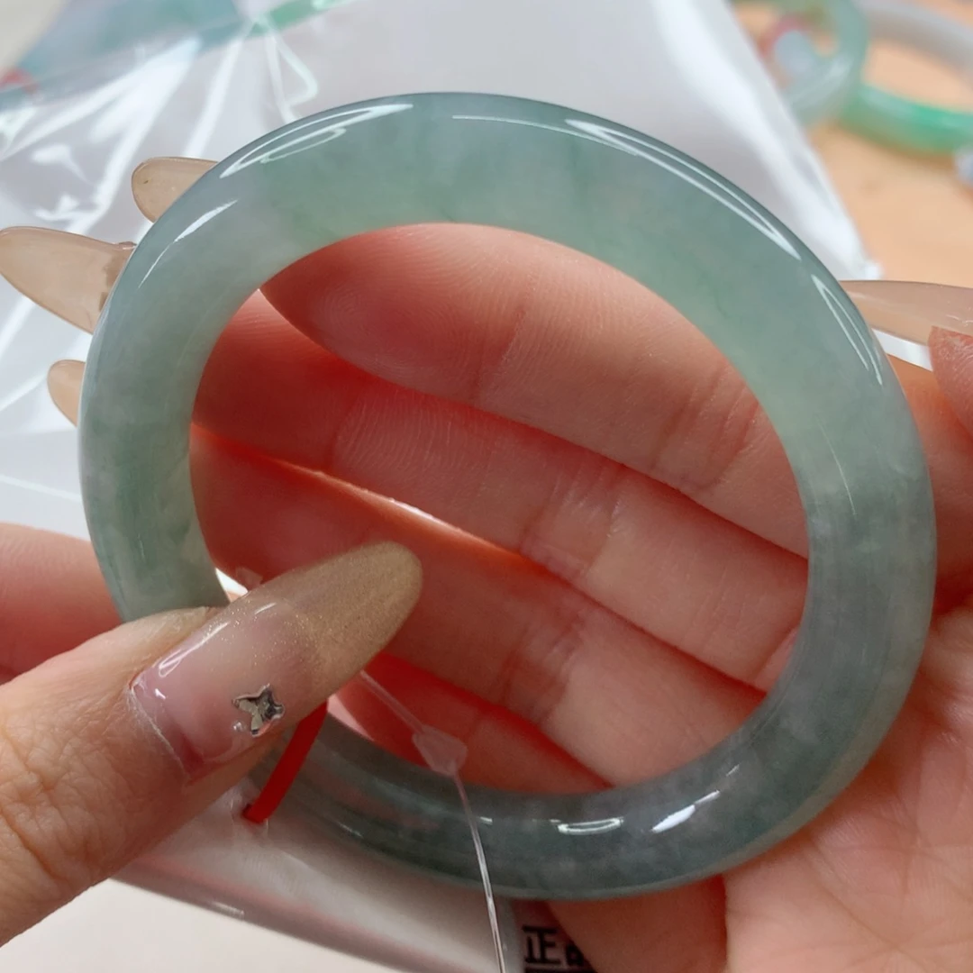 翡翠手镯未镶嵌54 圆条