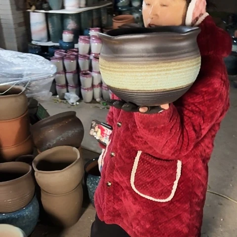 口25高18瑕疵一个。