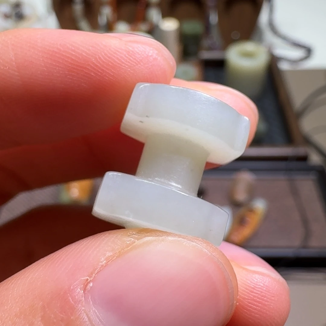 用***7和田玉未镶嵌挂件