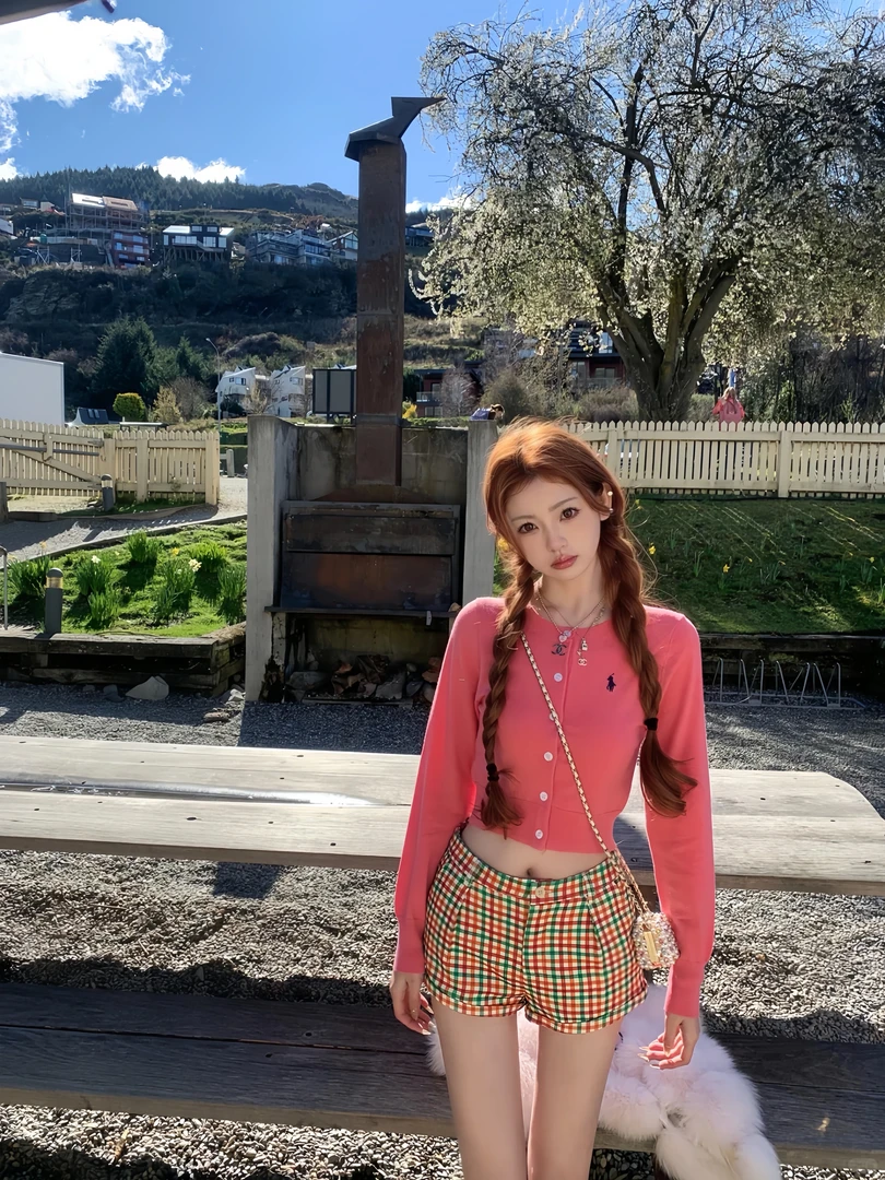 松弛且可爱 秋季新款纯欲风甜美可爱设计感精致复古针织短裤套装