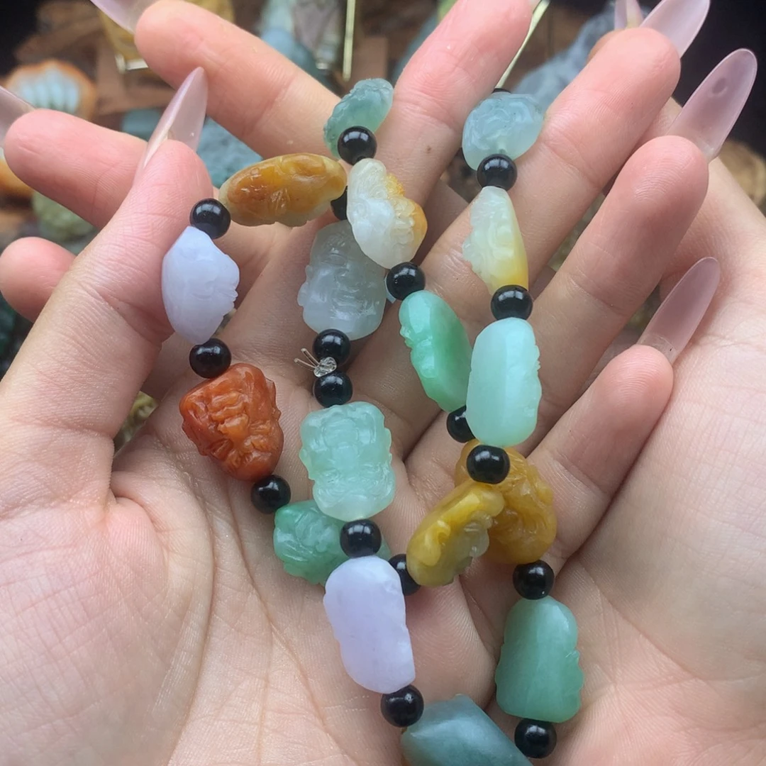 奇***果定制翡翠未镶嵌翡翠