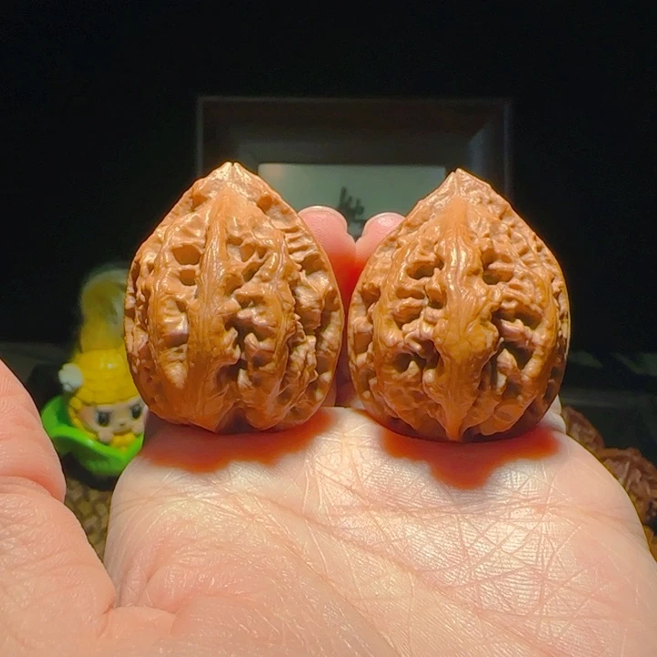 文玩核桃吊坠米子84