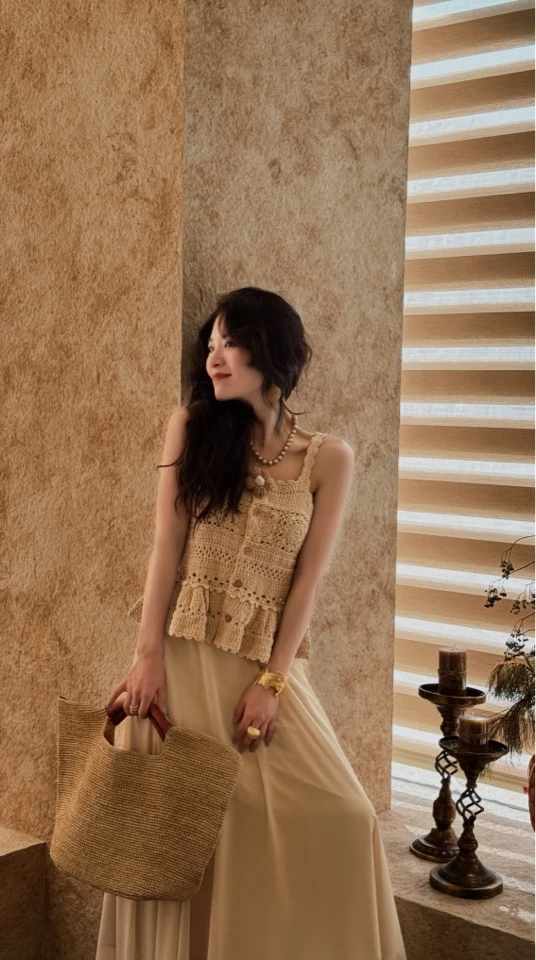 MIRROR 【涛姐精选】法式浪漫少女手工钩花镂空针织背心