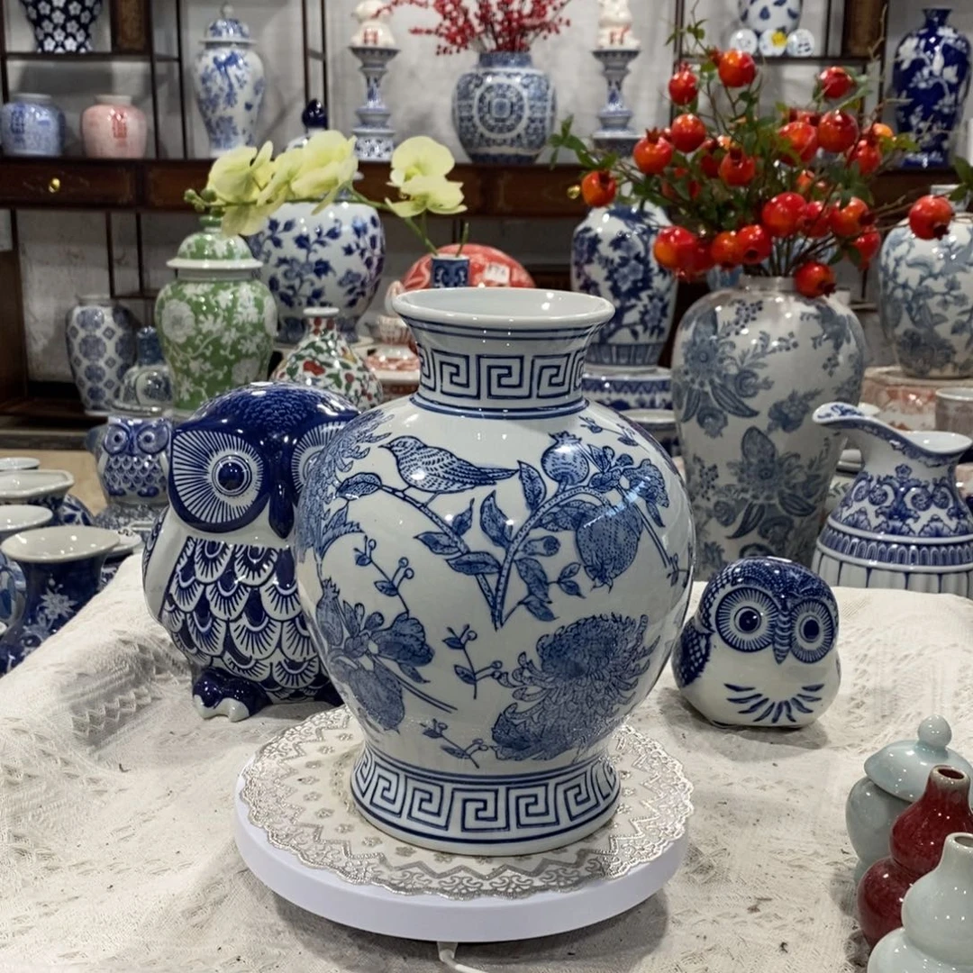 【闪购商品】摆件石榴花瓶，高度23