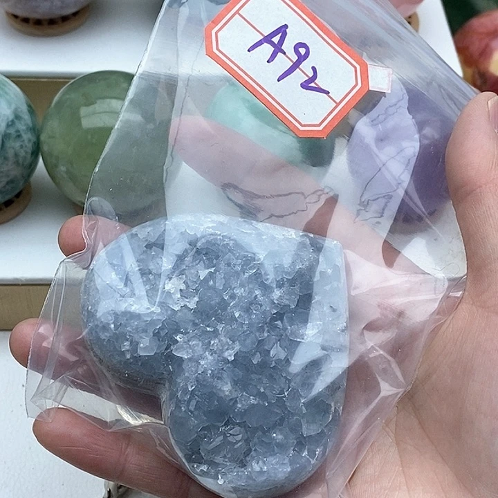 水晶摆件未镶嵌?****o摆件