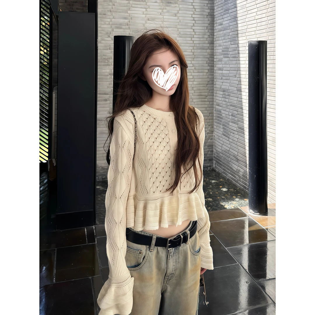 纯欲风镂空钩花荷叶边针织衫毛衣女秋季新款修身显瘦打底长袖上衣