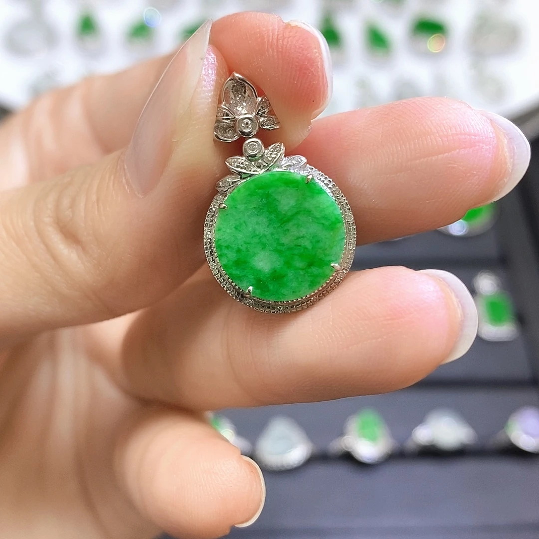 翡翠18K金镶嵌吊坠(不含链)