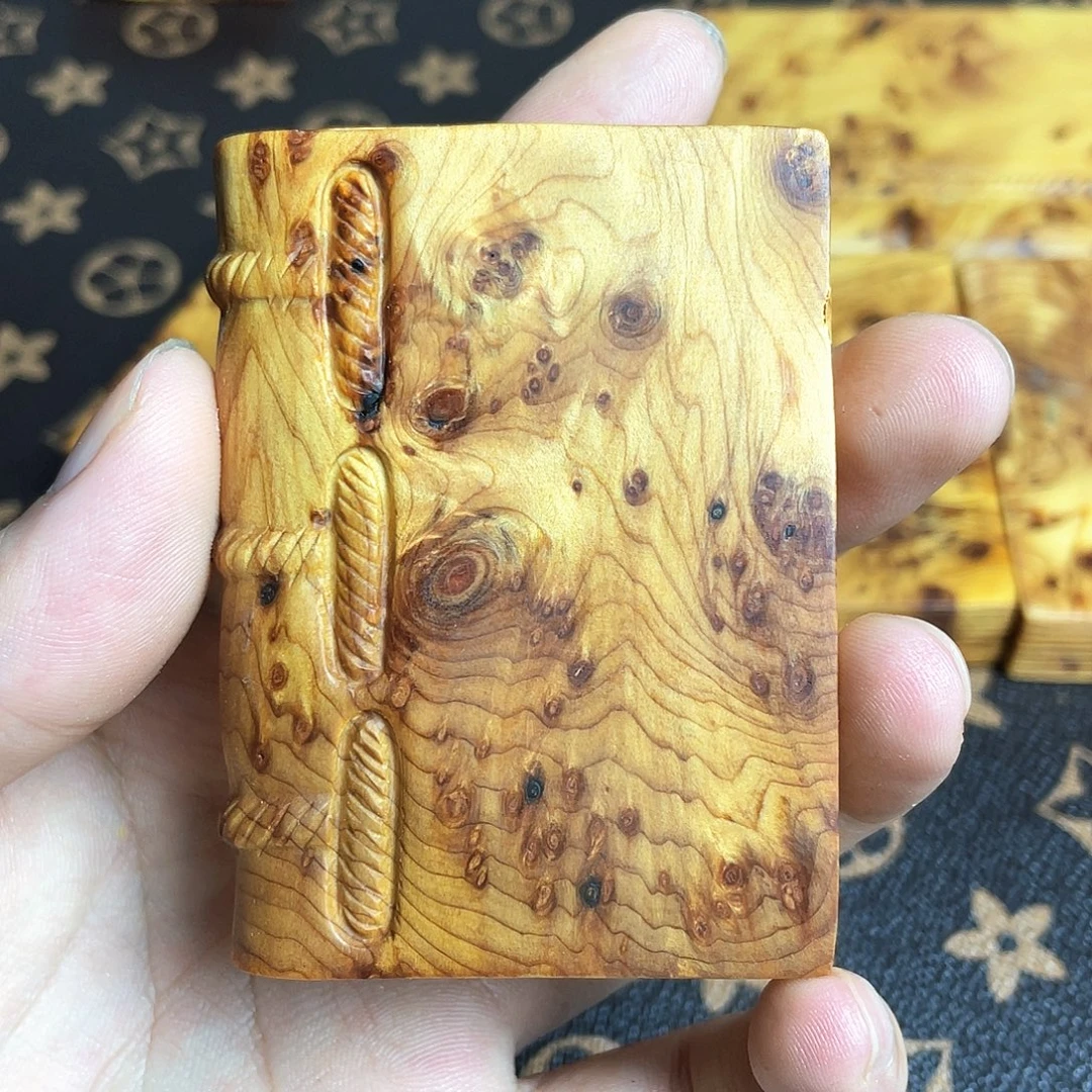 柏木（崖柏）瘤疤2号