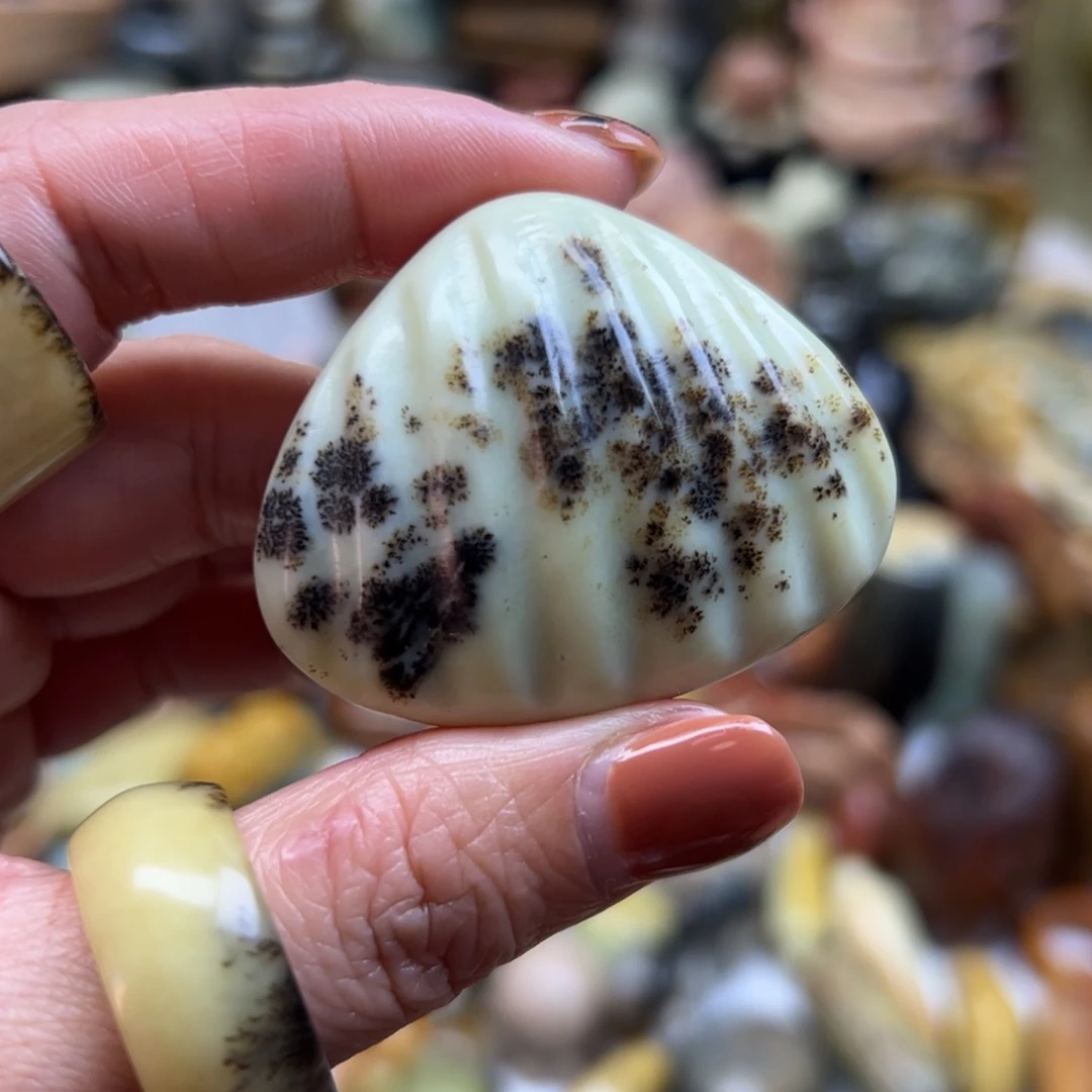 岫玉未镶嵌颈饰辽阳水草辈辈富