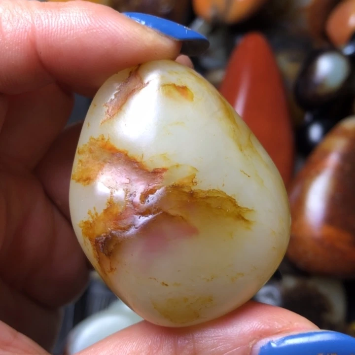 和田玉未镶嵌珠宝奇石