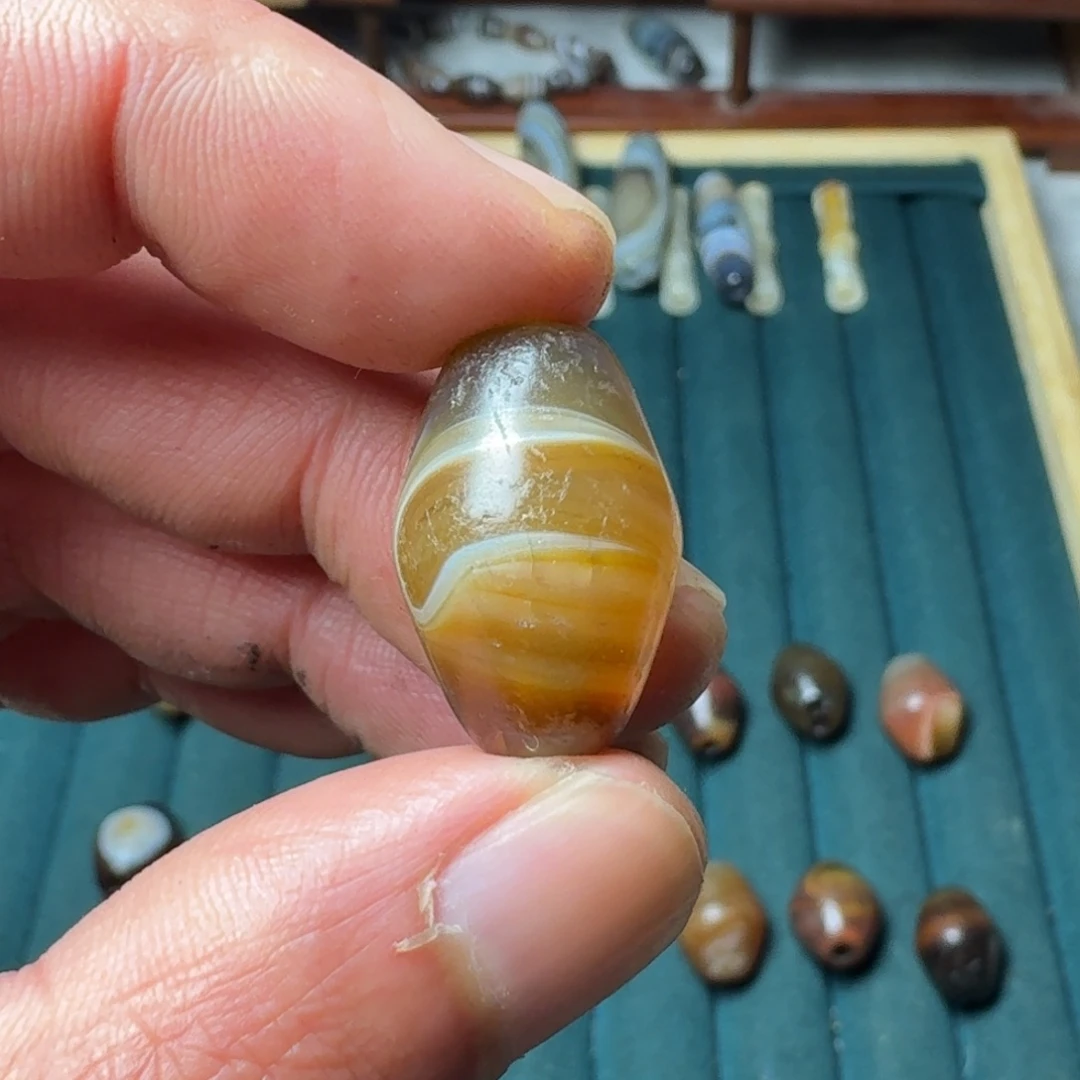 D***店玛瑙/玉髓未镶嵌珠宝奇石