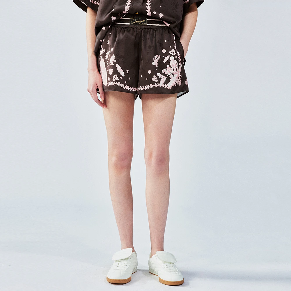 UOOYAA/乌丫2025夏新款「飞碟吸猫」光泽感印花短裤UY25294K435144