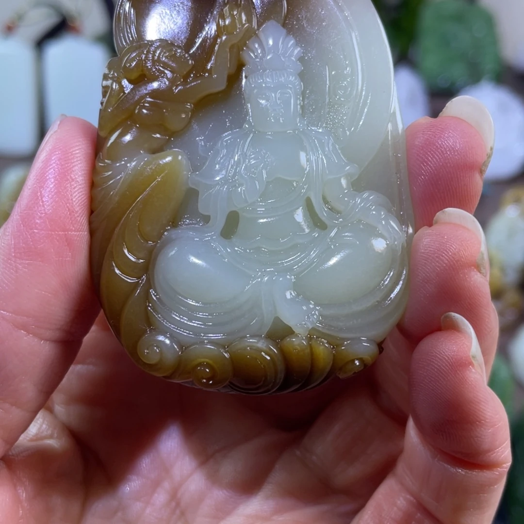 和田玉（糖玉）未镶嵌颈饰
