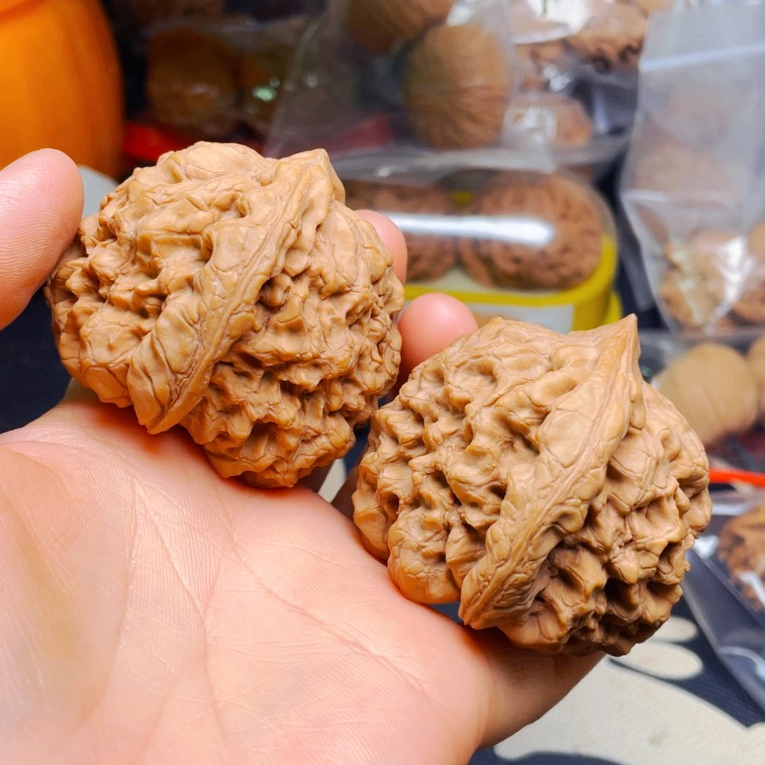 文玩核桃吊坠龙鼎一对