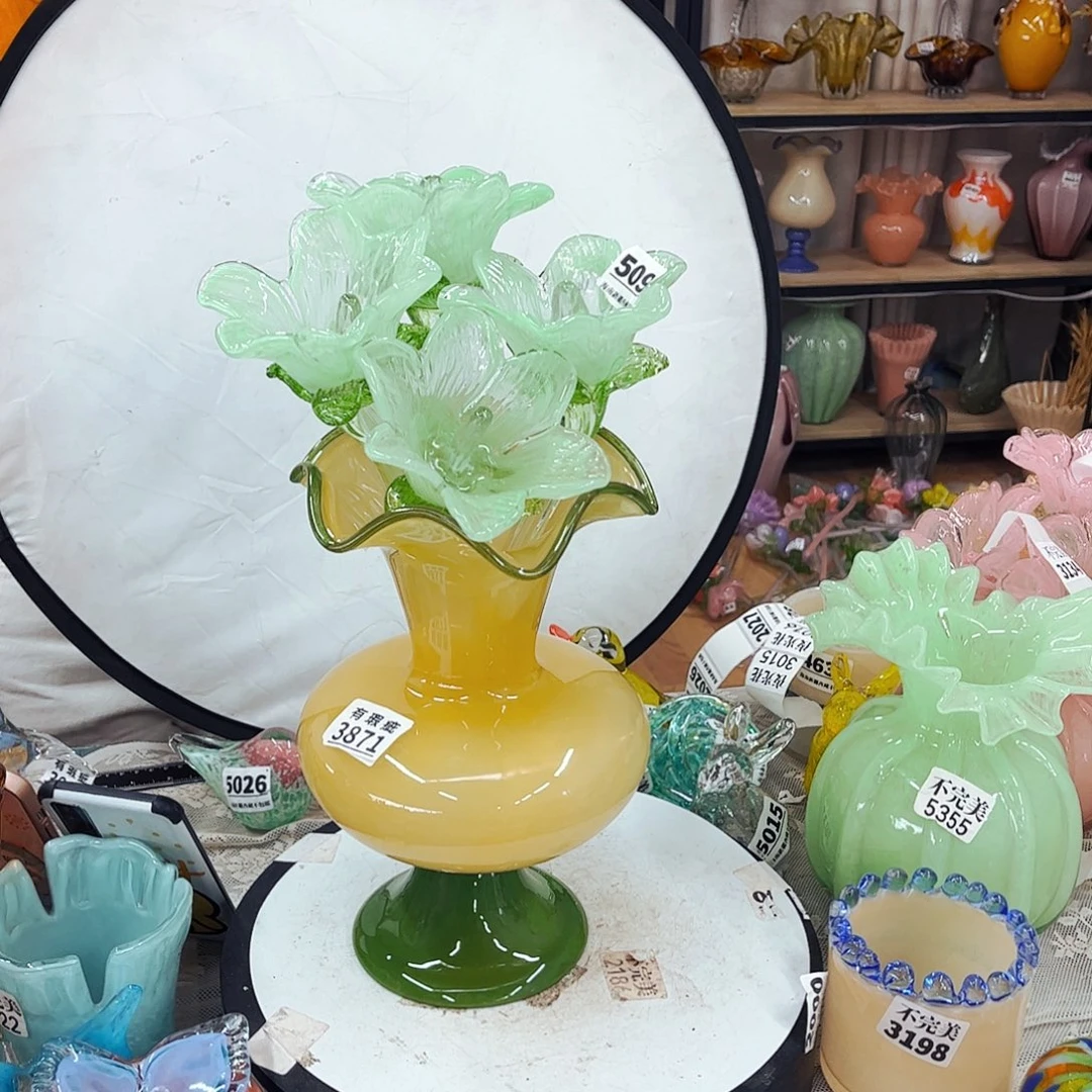 4花1瑕瓶 家悦琉璃工艺品