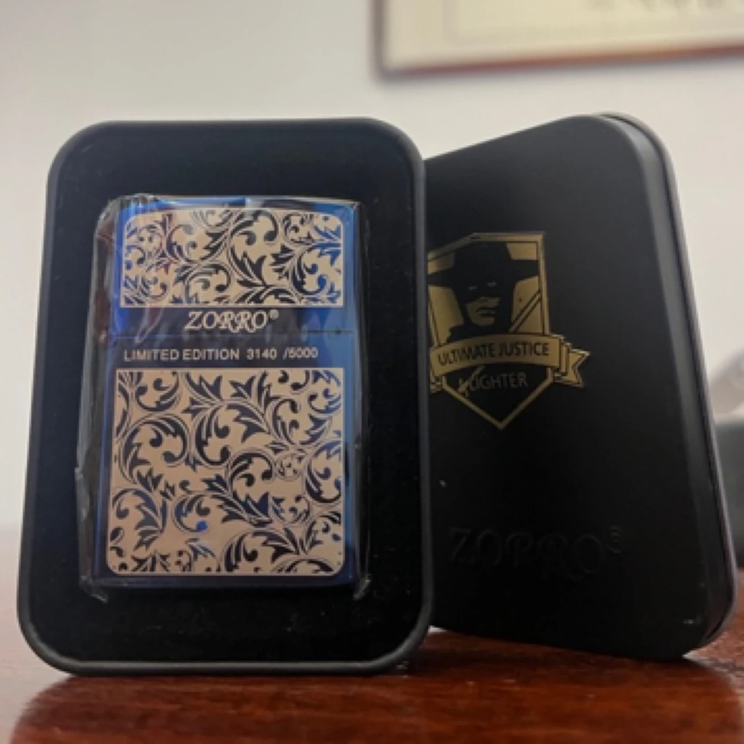 蓝钛唐草花设计防风打火机