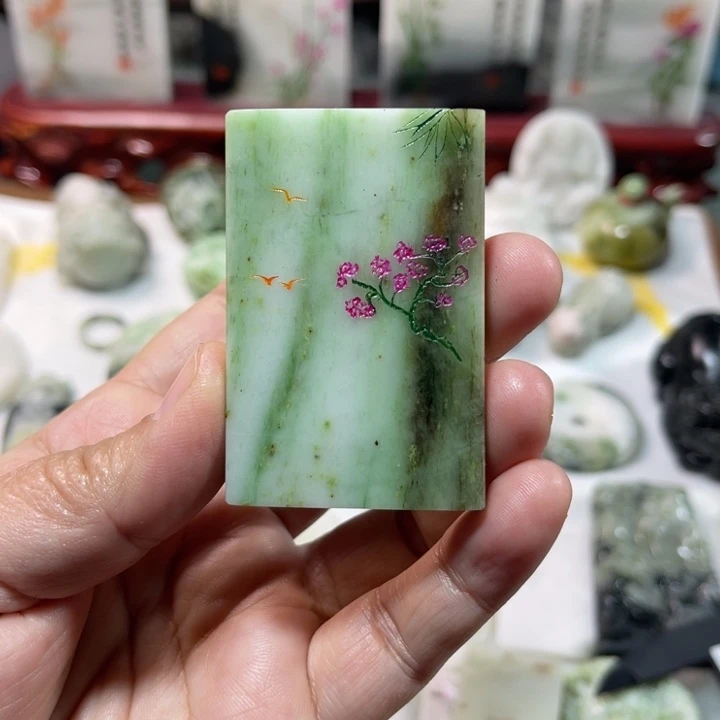 独山玉未镶嵌颈饰