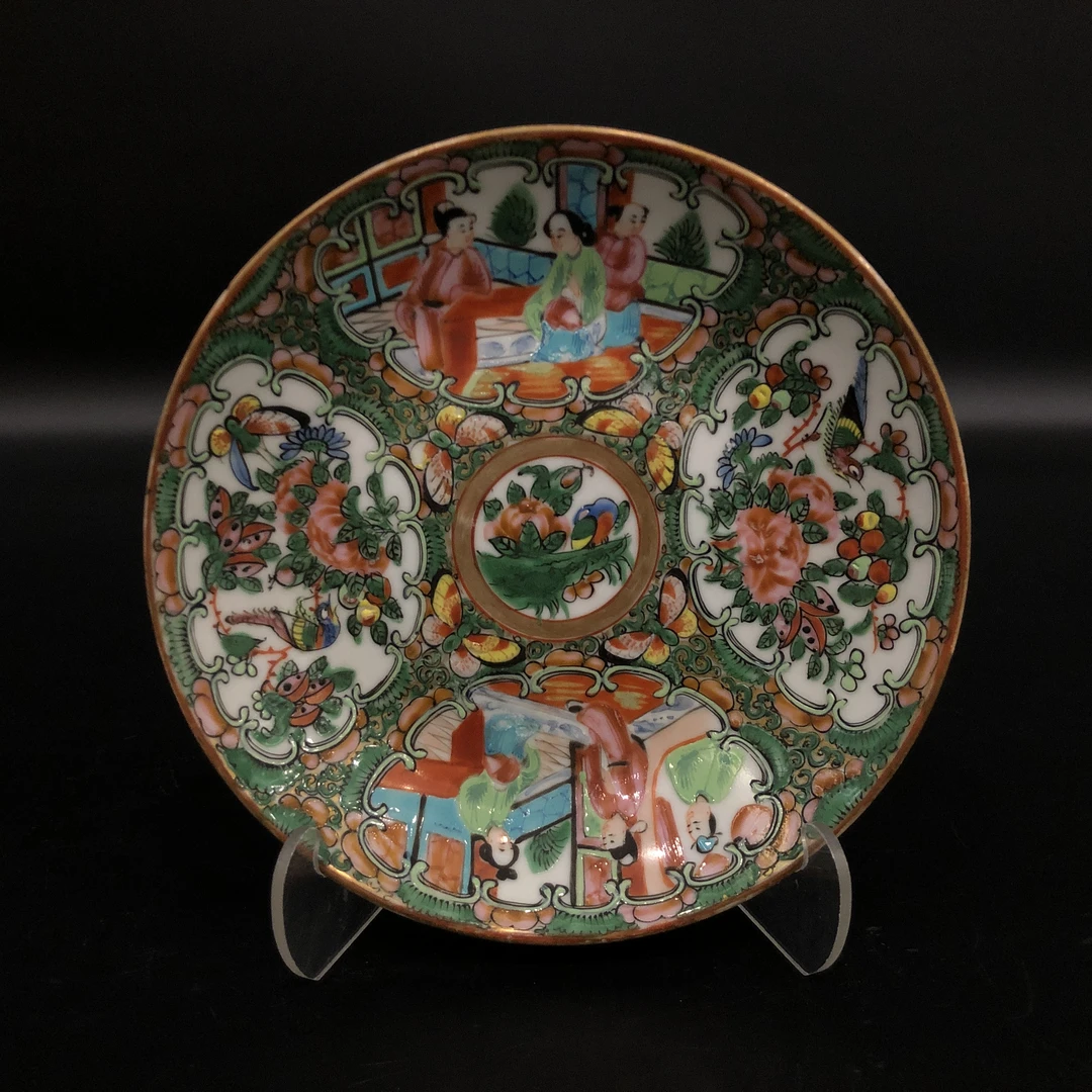 lot:25120702 清晚期广彩开窗人物花鸟纹赏盘 直径15.5cm