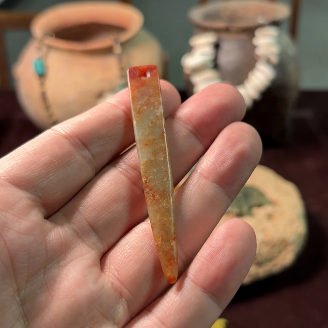 和田玉颈饰未镶嵌岩*