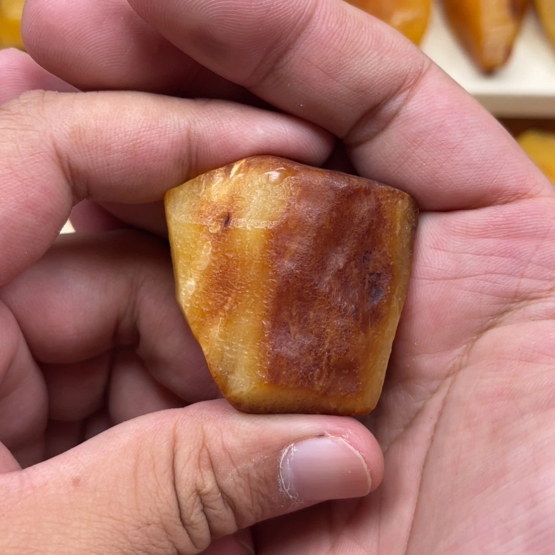 乘***r定制蜜蜡未镶嵌原石