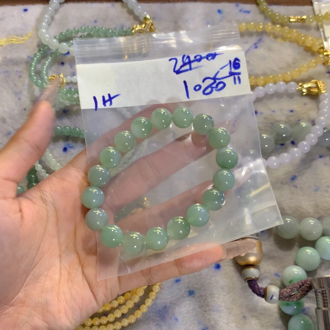 定制翡翠未镶嵌天然缅甸翡翠多样性