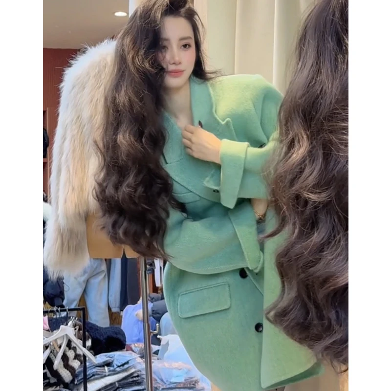 高级感冬天韩系薄荷曼波中长款小个子绿色毛呢外套大衣显瘦女2025