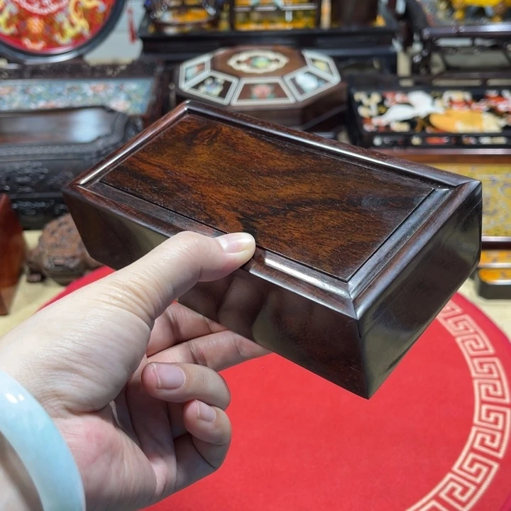 紫檀木类成套家具