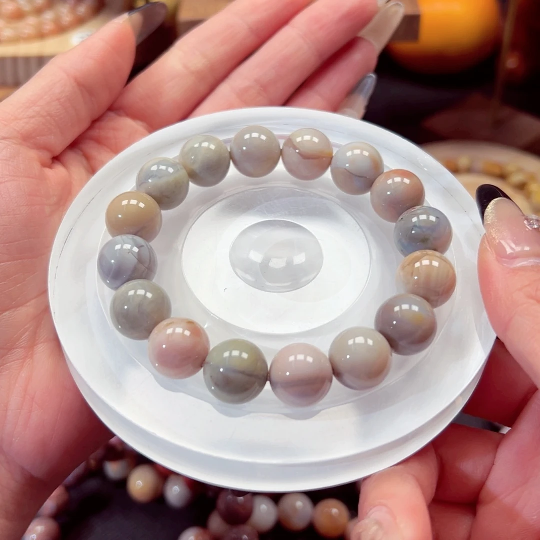 石英质玉手链未镶嵌远****?96