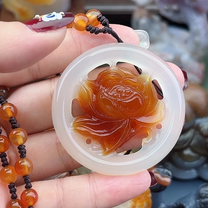 玛瑙手饰未镶嵌御****间