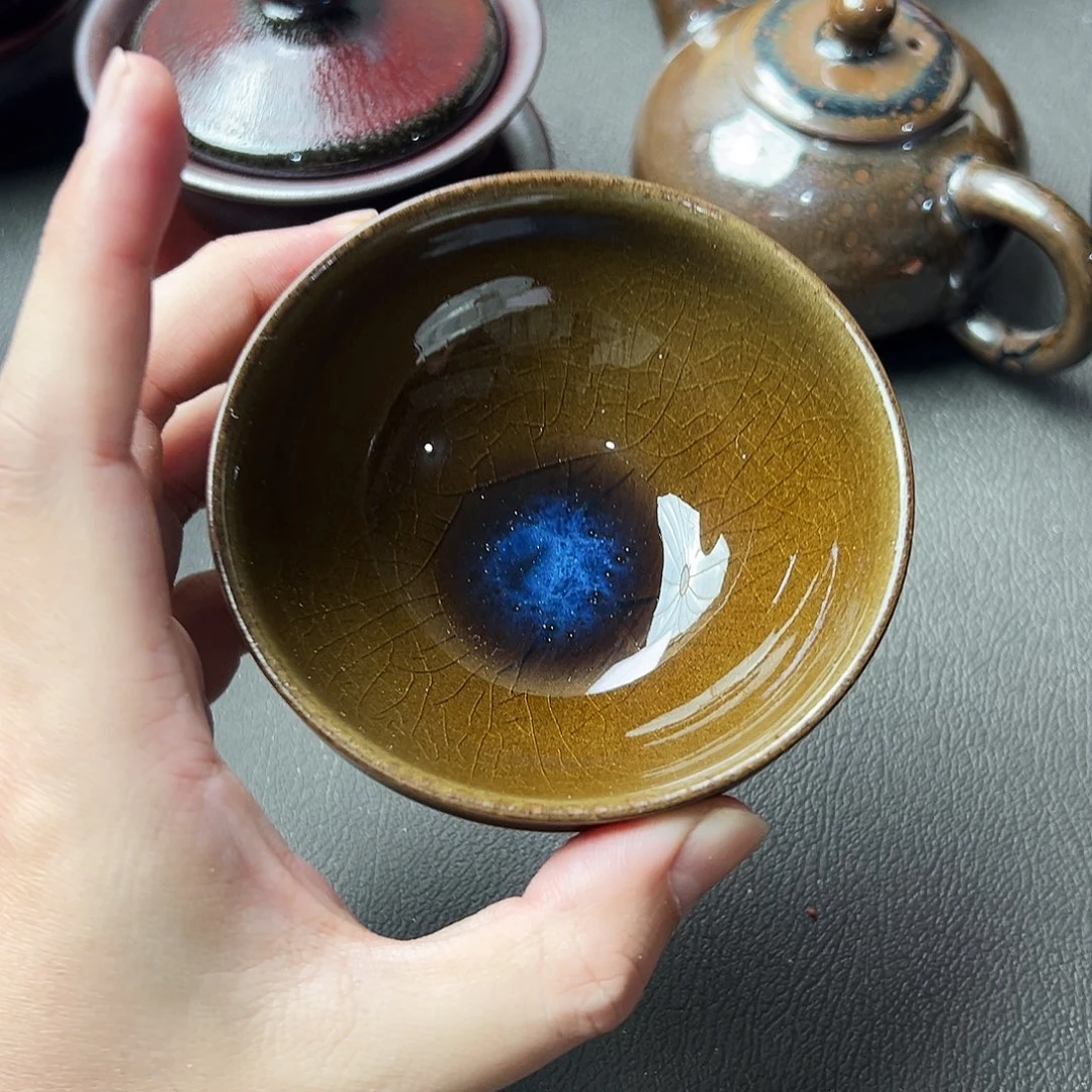 茶盏我想和她好好聊聊呢可是他没有