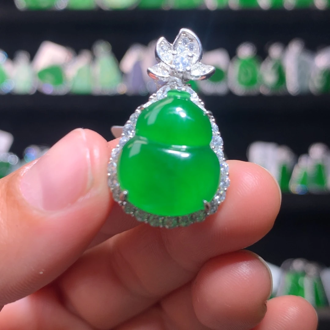 【闪购商品】颈饰银S925镶嵌翡翠天然翡翠