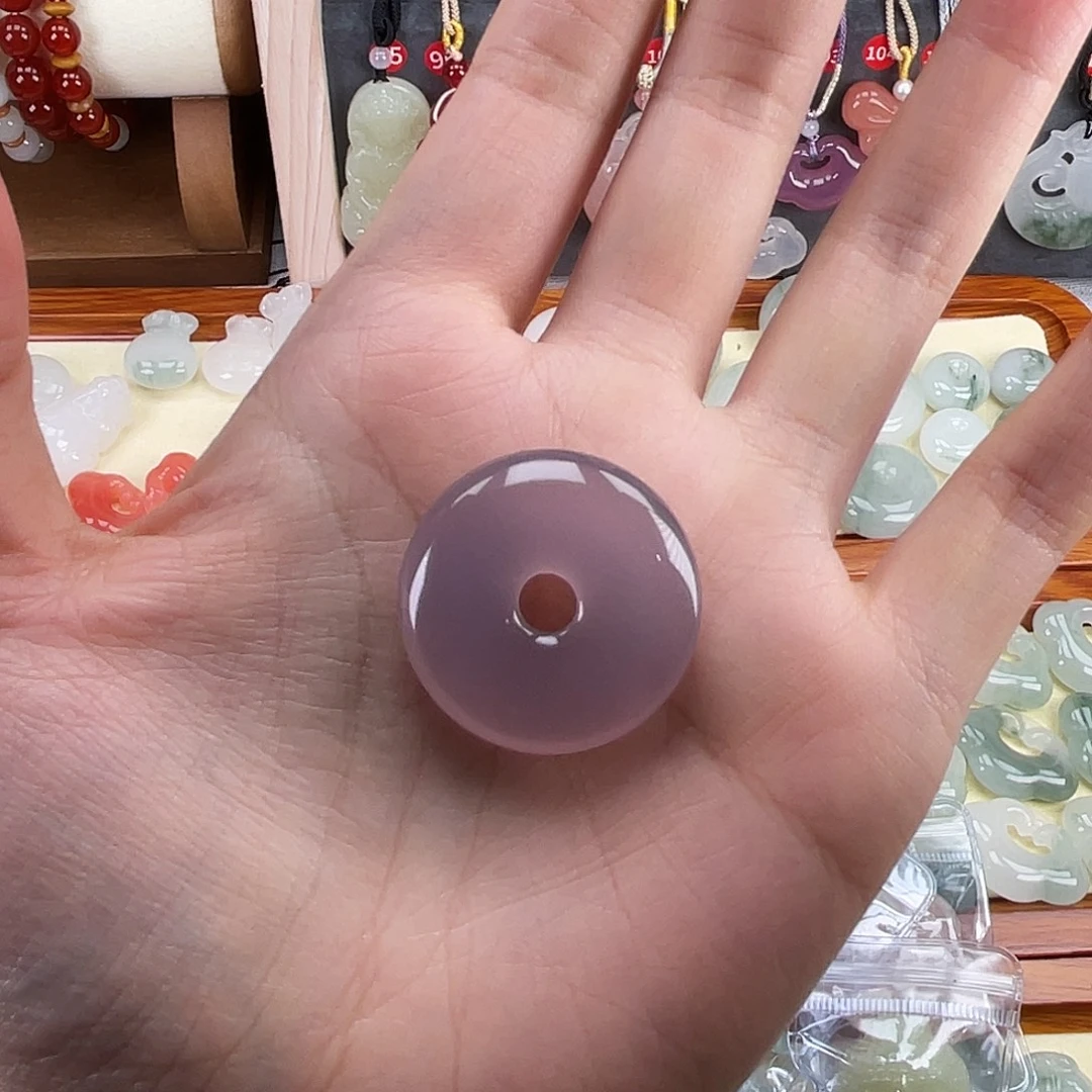 石英质玉未镶嵌颈饰