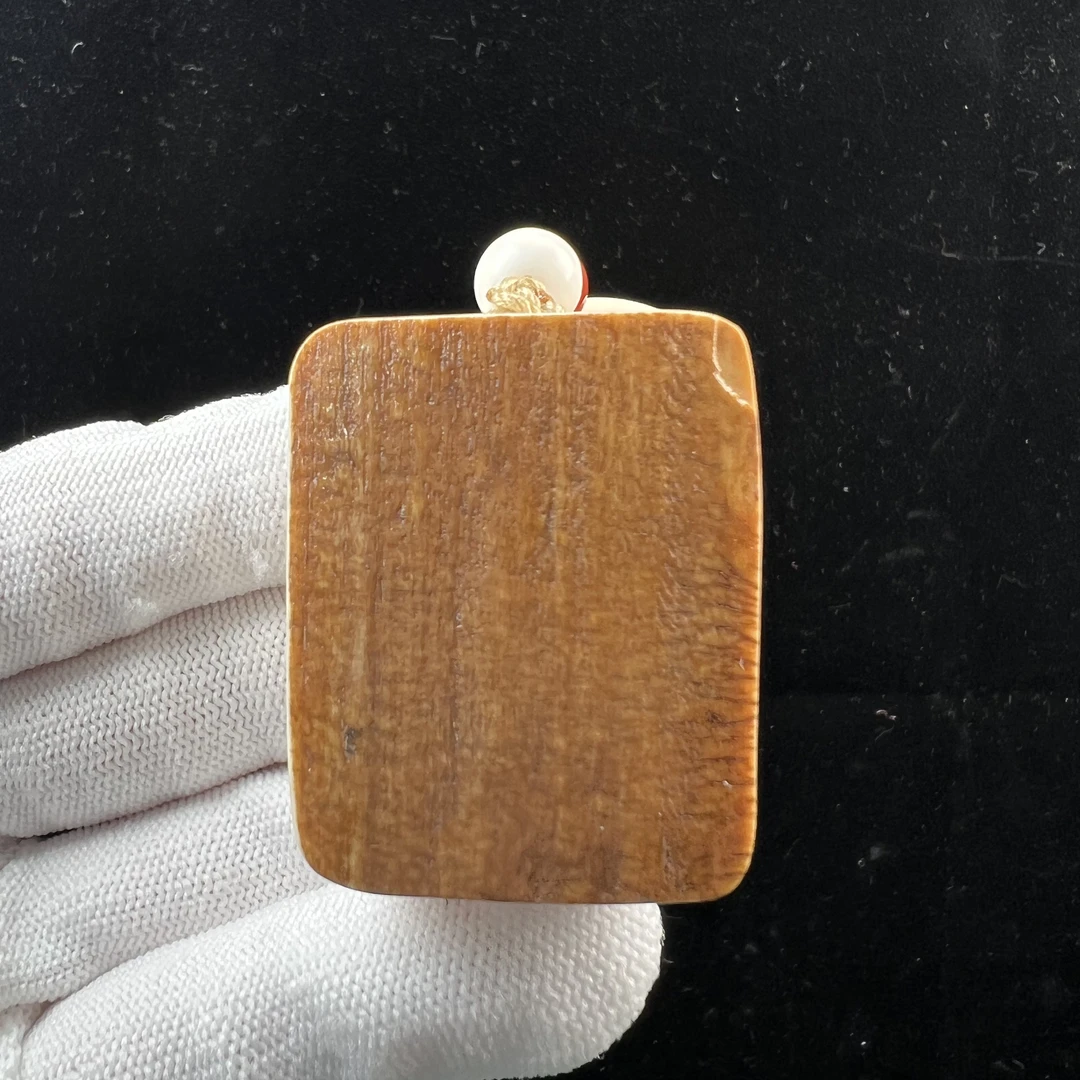 P1506天然猛犸牙 金皮肥皂 无事牌32*41*23mm支持鉴定 假一罚四