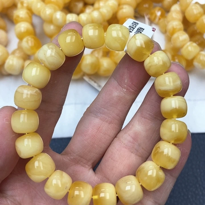 琥珀未镶嵌珠宝奇石28