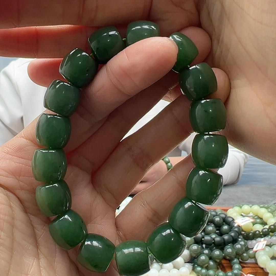 和田玉手串未镶嵌13碧玉直切