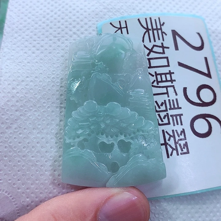 吊坠(不含链)未镶嵌翡翠