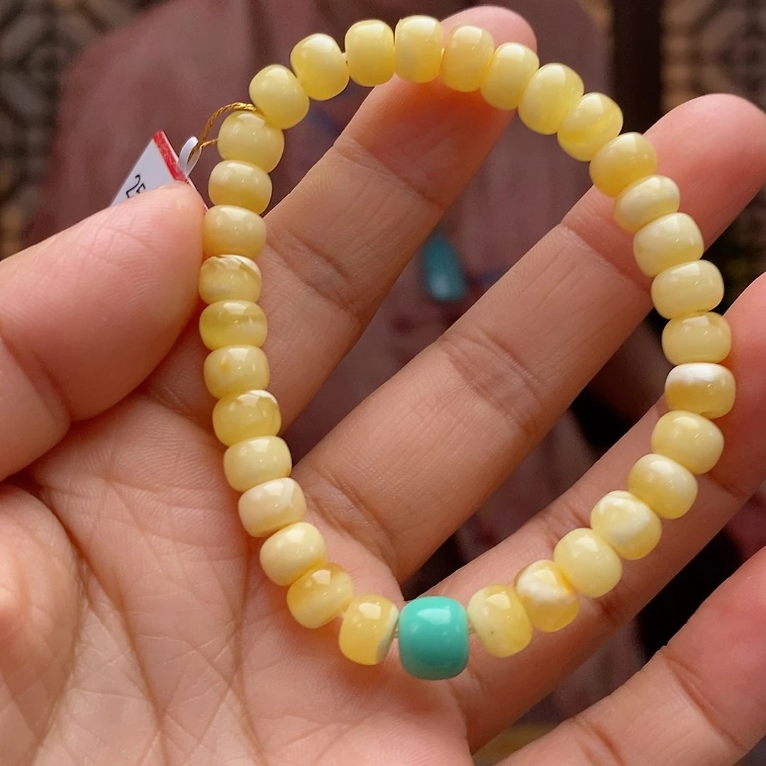 未镶嵌琥珀珠宝奇石