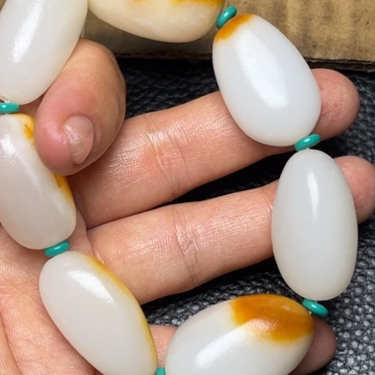 和田玉未镶嵌珠宝奇石