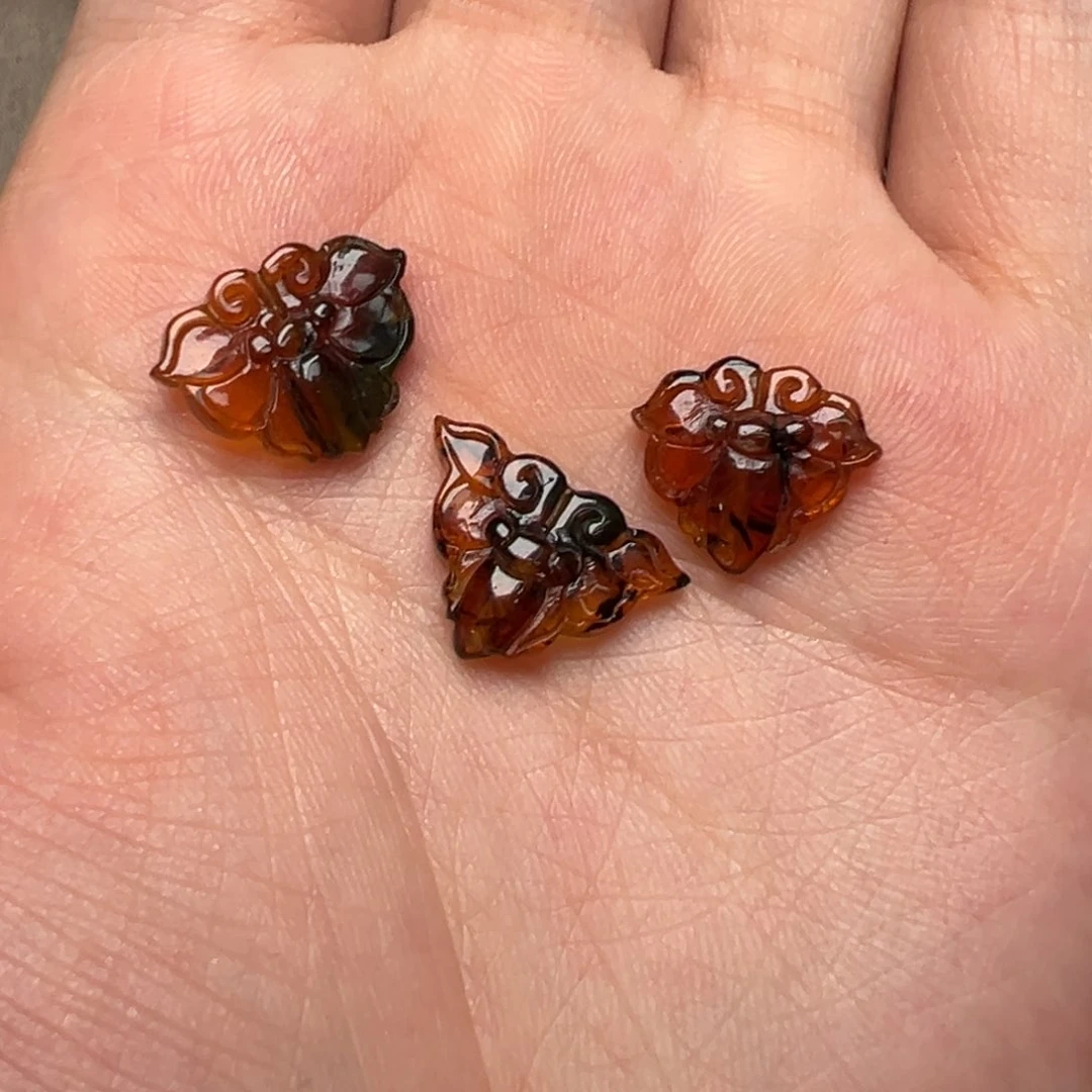 琥珀手链未镶嵌抚顺琥珀雕件