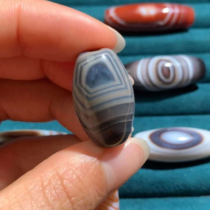 未镶嵌玛瑙/玉髓珠宝奇石