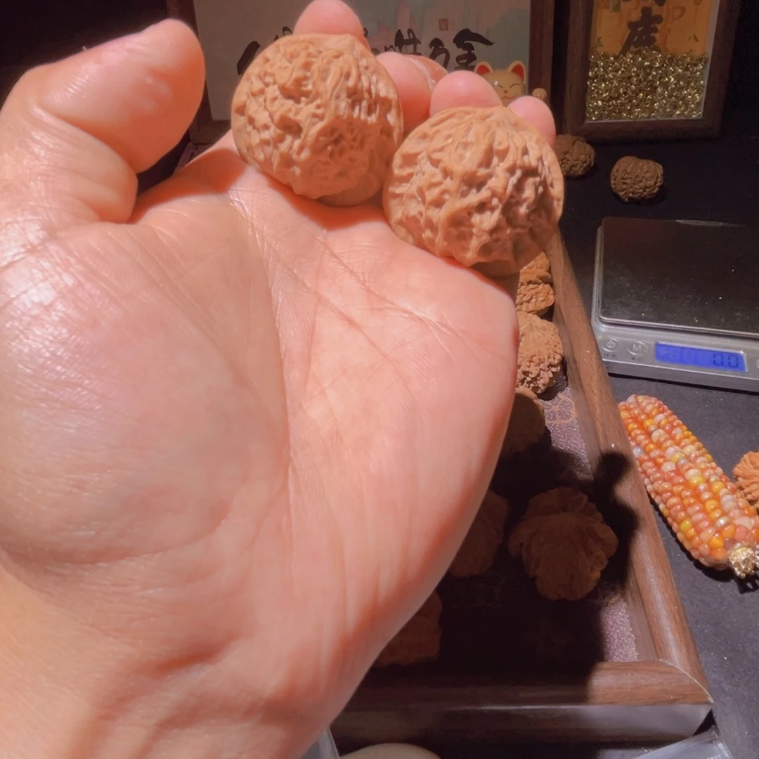 瑞麟文玩核桃瓷娃娃