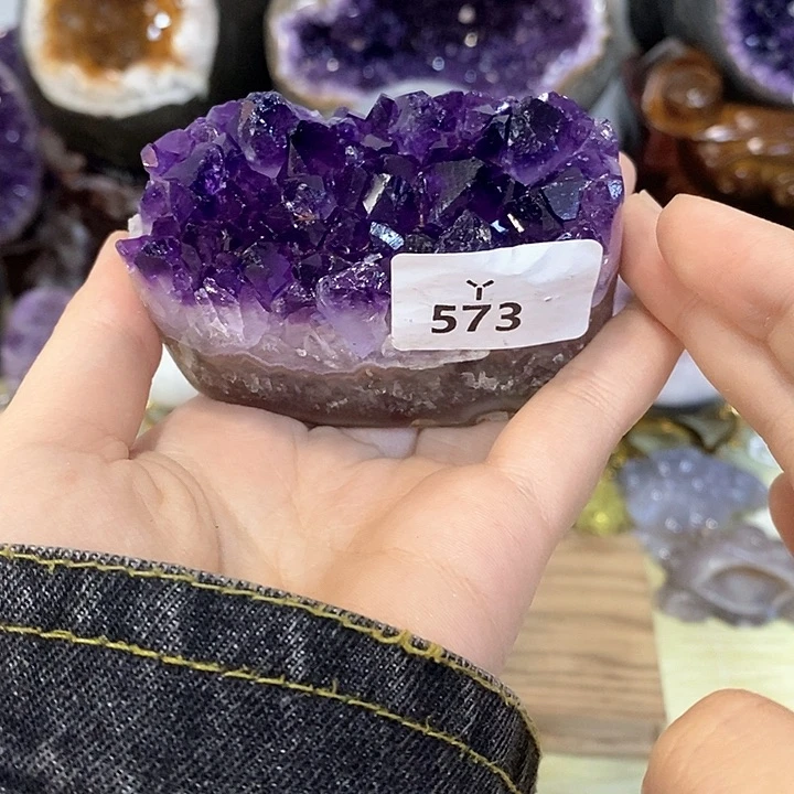未镶嵌水晶大型摆件（非配饰）