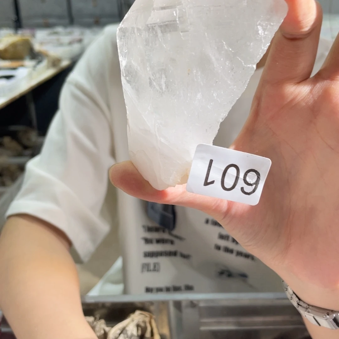 未镶嵌珠宝半成品水晶