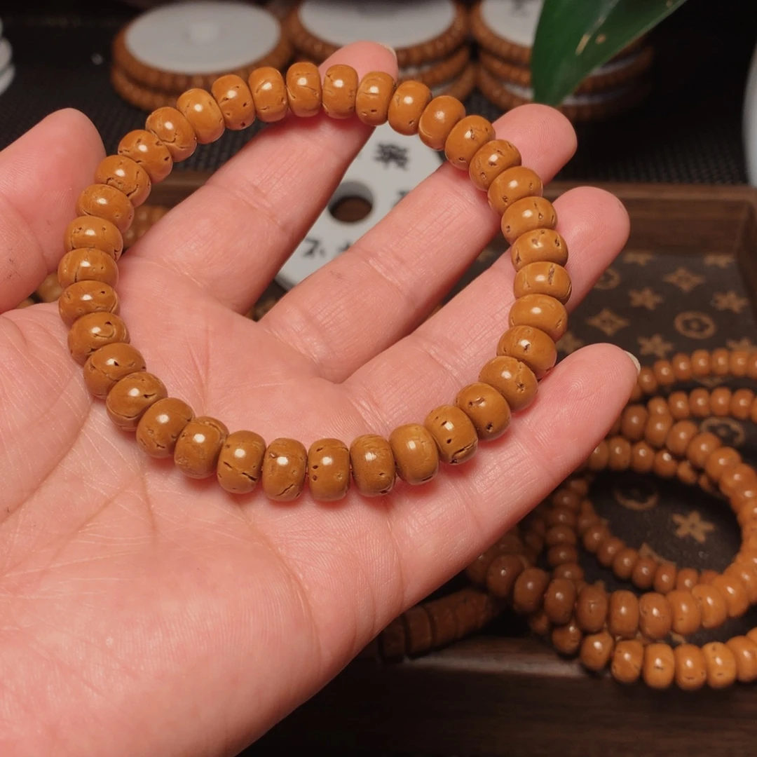 唐***强桃核吊坠桃核单圈微瑕