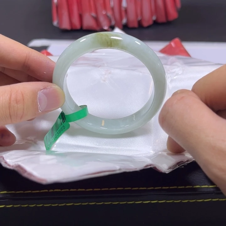 翡翠手镯未镶嵌天然翡翠a货多样性发货