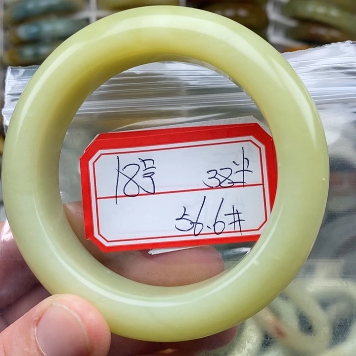 未镶嵌蛇纹石玉手链