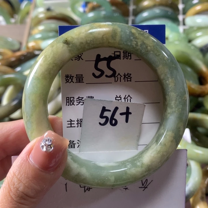 蛇纹石玉未镶嵌手镯55