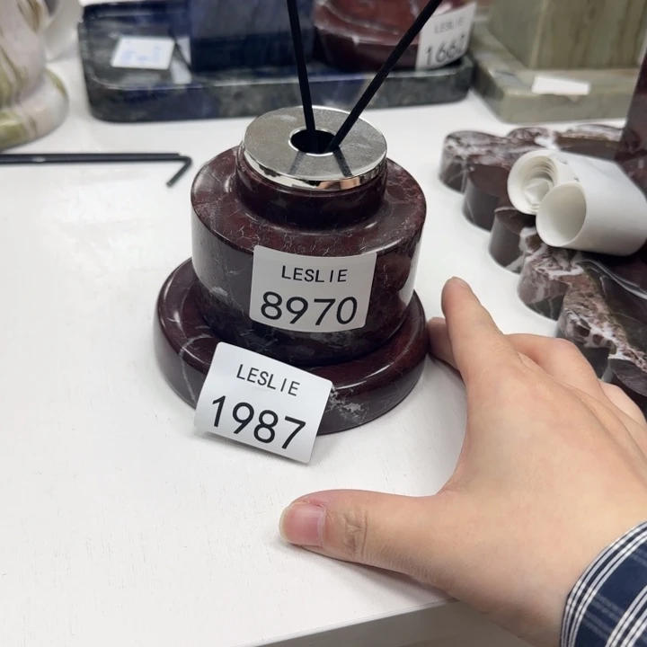 L。 8970      2200。